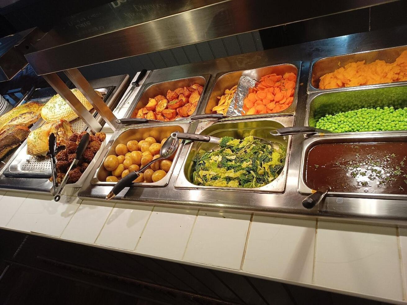 Ynyscedwyn Arms 호텔 Ystradgynlais 외부 사진